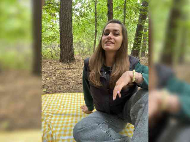 Cherry-viking98 bongacams live cam model
