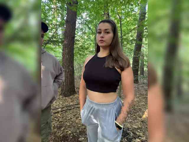 Cherry-viking98 bongacams live cam model