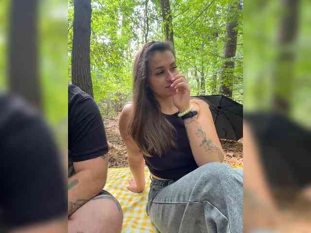 Cherry-viking98 bongacams live cam model