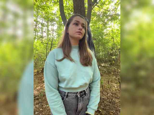 Cherry-viking98 bongacams live cam model