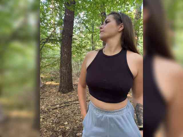 Cherry-viking98 bongacams live cam model
