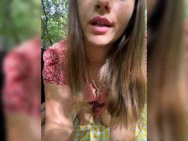 Cherry-viking98 bongacams live cam model