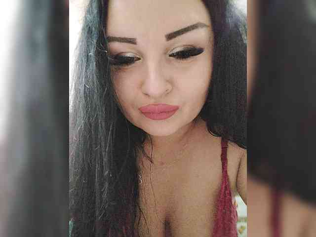 Monica- bongacams live cam model