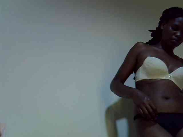 Cute-aliyah bongacams live cam model