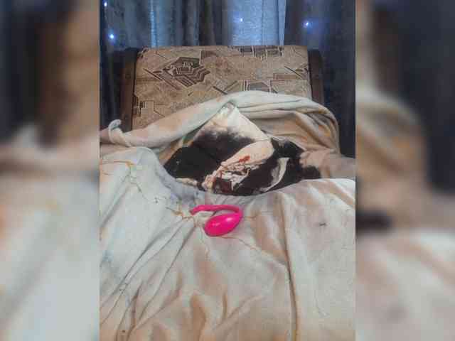 Kelseyy bongacams live cam model