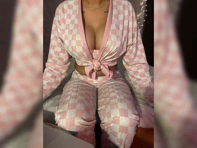 Lollypopp505 bongacams live cam model