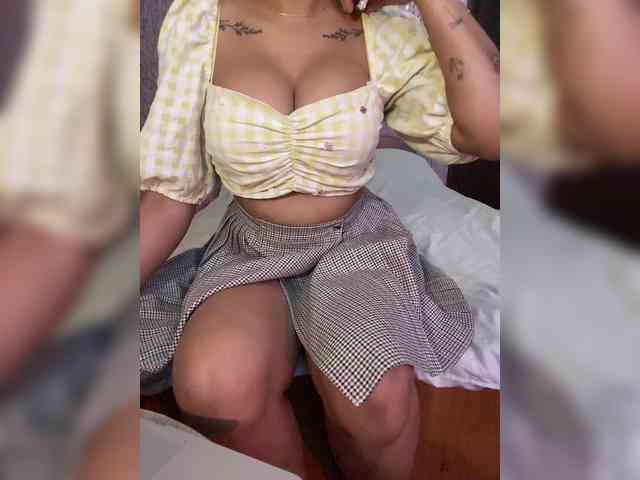 Lollypopp505 bongacams live cam model