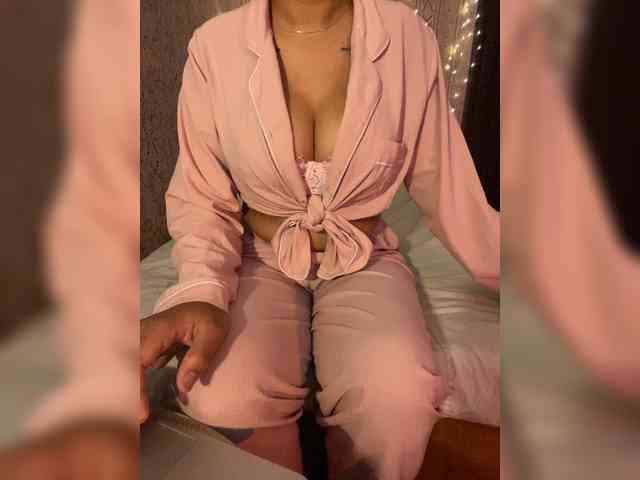 Lollypopp505 bongacams live cam model