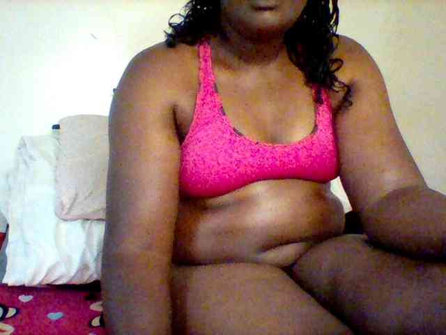 Sexxyblacky bongacams live cam model