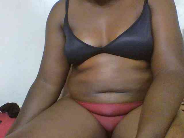 Sexxyblacky bongacams live cam model