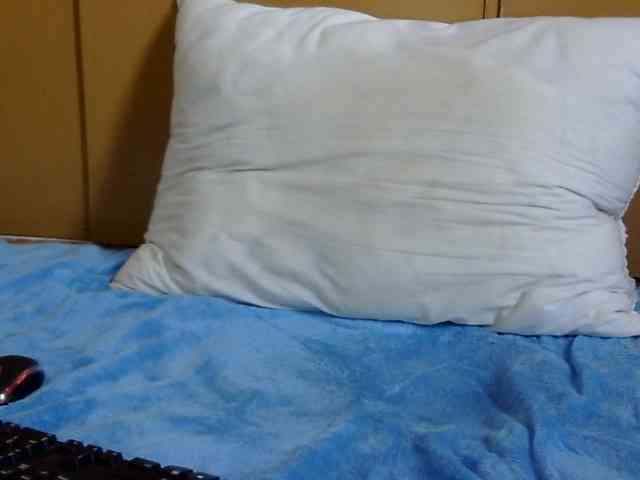 maya-pretty bongacams live cam model
