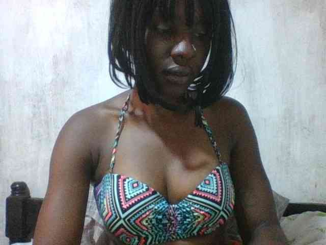 sweet-aaliya bongacams live cam model