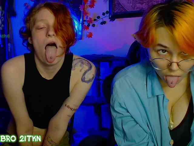 Tricky-Kitsune bongacams live cam model