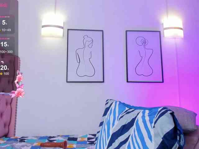 QueenLatina bongacams live cam model