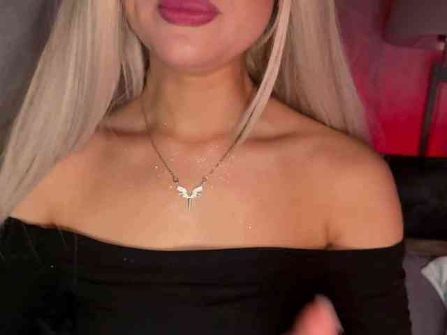 PinkFoxya bongacams live cam model