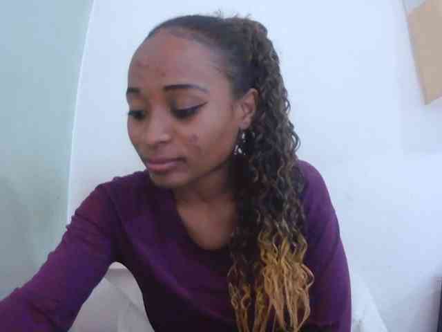 Chou1 bongacams live cam model