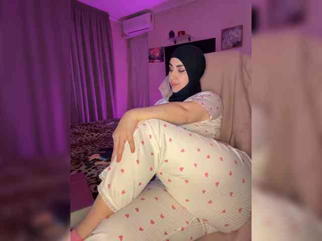 Plennica bongacams live cam model