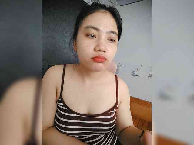 truc11 bongacams live cam model
