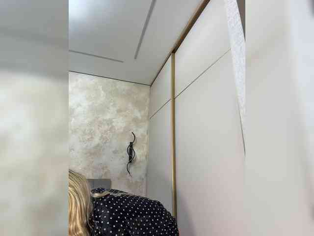 EwaBrown bongacams live cam model