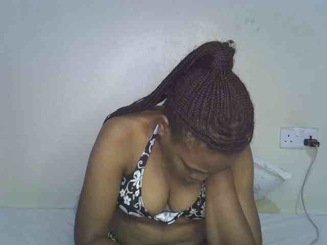 Ebonybootygirl bongacams live cam model