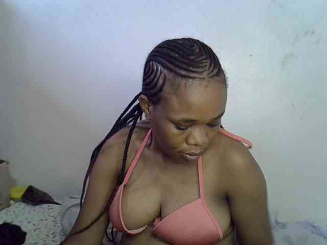 Ebonybootygirl bongacams live cam model