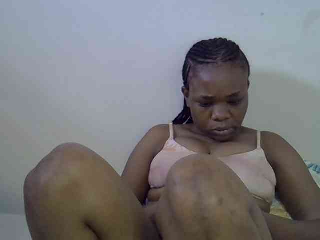 Ebonybootygirl bongacams live cam model