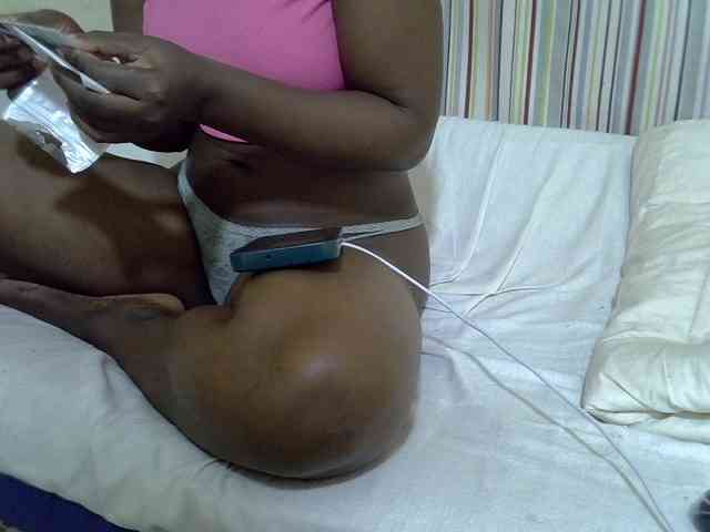 Verylshanny bongacams live cam model