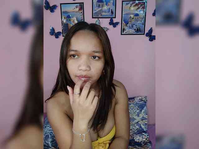 Vaninah bongacams live cam model