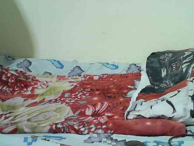 Cute-nina bongacams live cam model