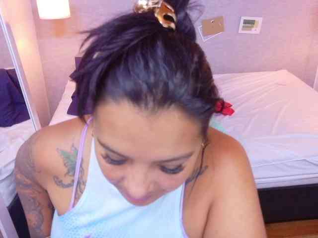 fat-naughtyass bongacams live cam model