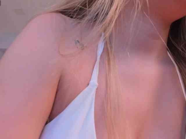 TiffannySins bongacams live cam model
