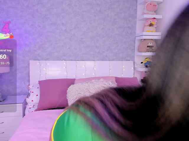 ElizHarper bongacams live cam model