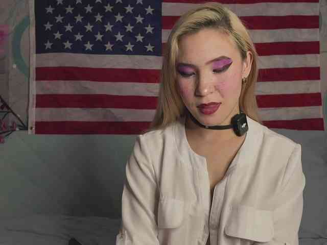 PussyRose bongacams live cam model