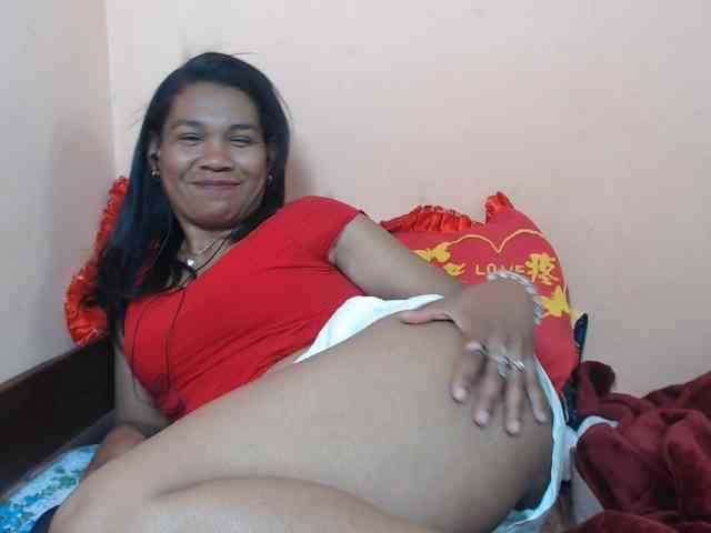 Rsylvie bongacams live cam model