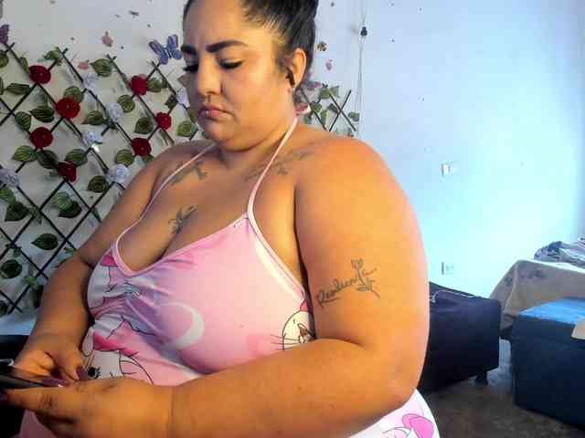 Anyrebels bongacams live cam model