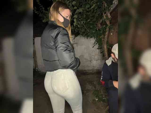Sun-Moon bongacams live cam model