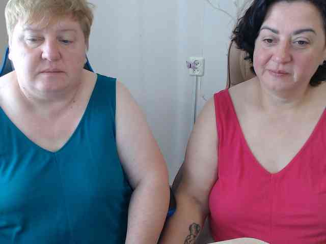 XMollyJaneEX bongacams live cam model