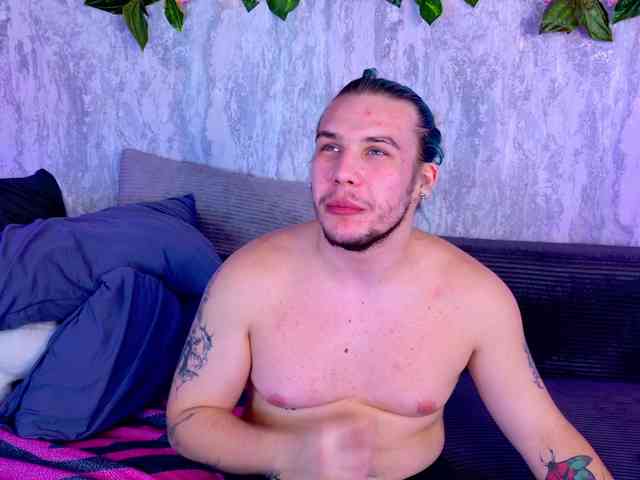 Night-angell bongacams live cam model