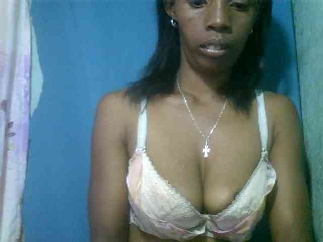 Fanihsexy bongacams live cam model