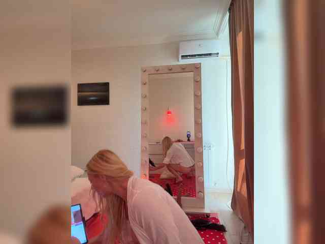 ALISE8881 bongacams live cam model