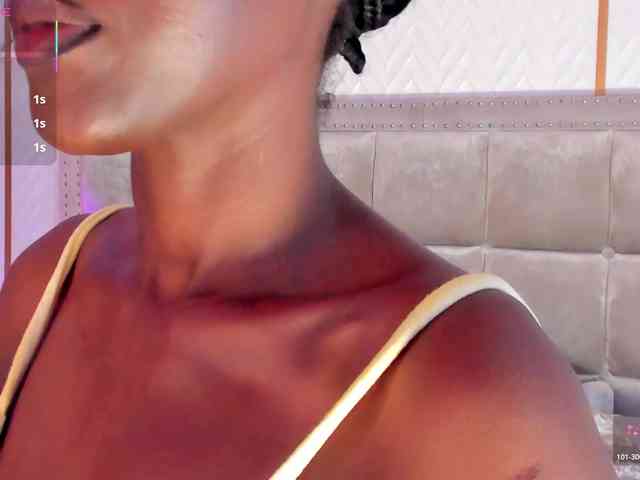 DakotaWangi bongacams live cam model