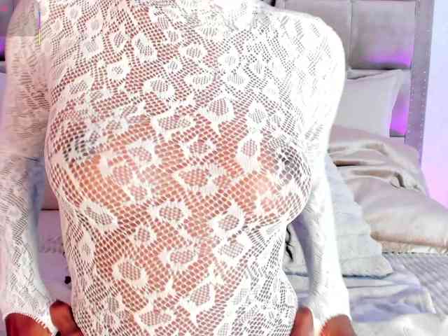 DakotaWangi bongacams live cam model