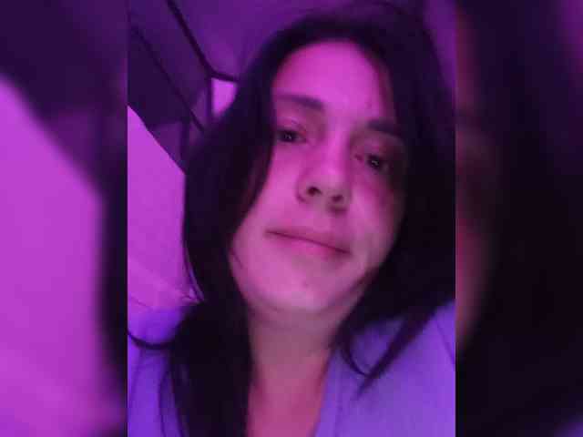 Nadezdaa bongacams live cam model