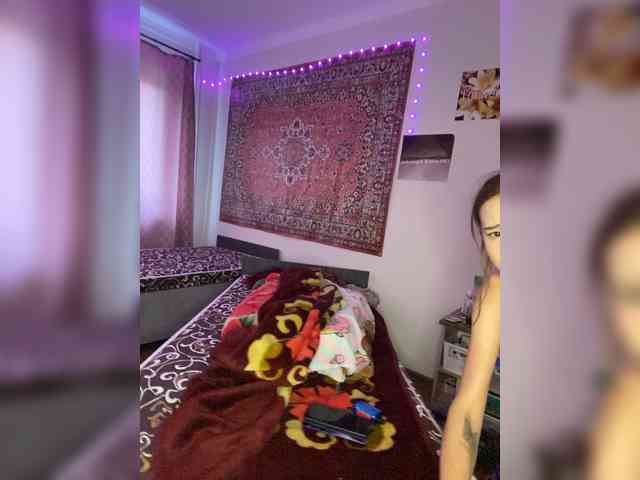 mayadashaaa bongacams live cam model