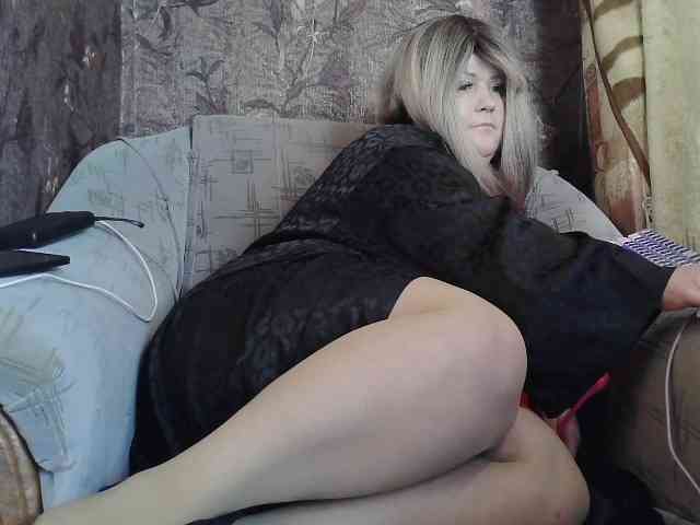 Yuliia bongacams live cam model
