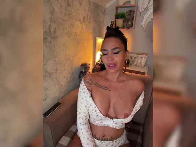 -BASTET- bongacams live cam model