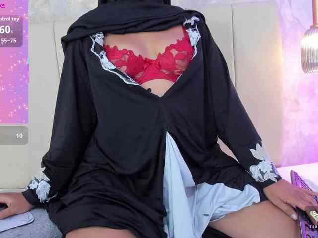 Dakshaa bongacams live cam model