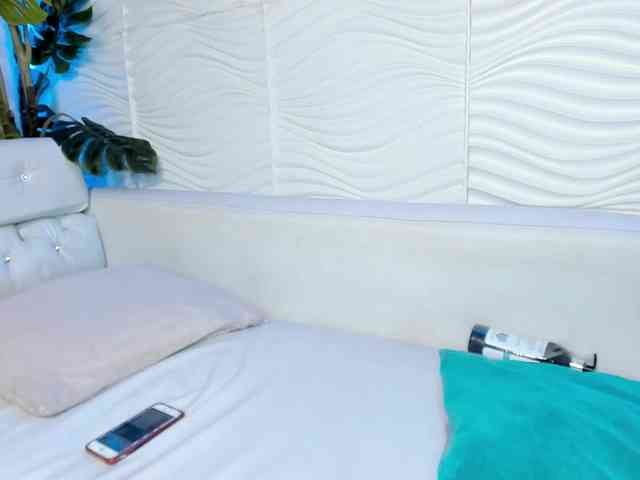 3loverlive1 bongacams live cam model