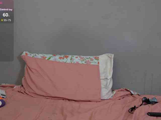 kitty4daddy bongacams live cam model