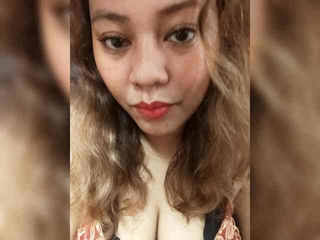 DianeHansen10 bongacams live cam model